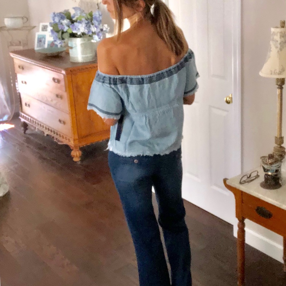 •Closeout•FRAYED TENCEL OFF SHOULDER